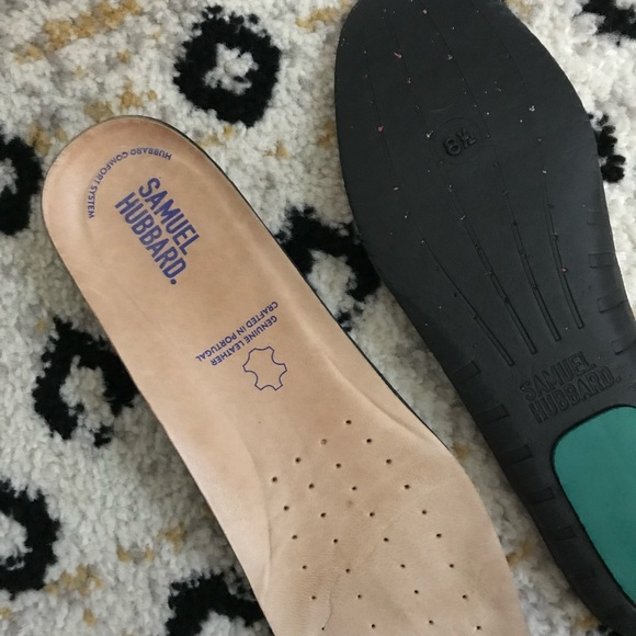 SAMUEL HUBBARD Flight Solo - Picture 4 of 11